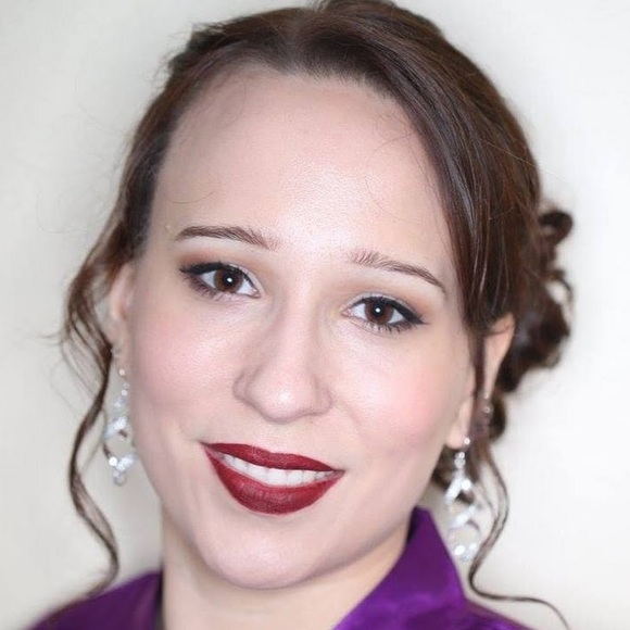 Meet your Posher, Cassie - Picture 1 of 1